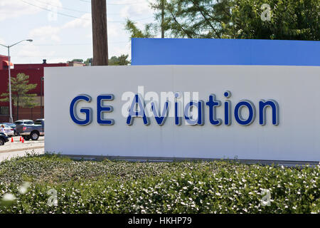 Cincinnati - Circa Giugno 2016: i loghi della General Electric Aviation Facility. GE Aviation è un fornitore di motori a getto V Foto Stock