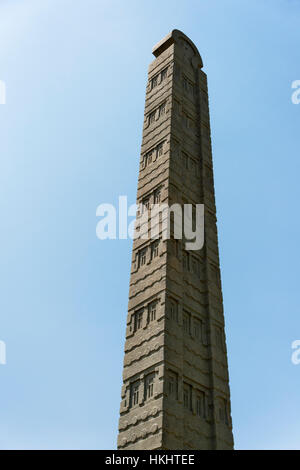 L'Obelisco di Aksum presso i ruderi della antica città di Aksum, sito Patrimonio Mondiale dell'UNESCO, Etiopia Foto Stock