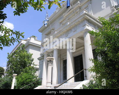 Bénaki Museo di Archeologia greca, cultura, arte e artigianato in edificio neoclassico ad Atene in Grecia Foto Stock