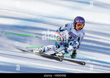 Cortina d'Ampezzo, Italia. 29 gen, 2017. Veith Anna (Aut) competere nel Audi FIS Coppa del Mondo di Sci Alpino femminile super g sulla Olympia corso nella dolomite mountain range. Credito: MAURO DALLA POZZA/Alamy Live News Foto Stock