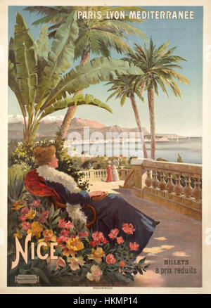 "Affiche PLM Nice" è una pubblicità vintage della ferrovia Parigi-Lione-Méditerranée (PLM), che mostra la bellezza panoramica di Nizza, Francia. Questa opera d'arte mette in risalto il fascino della regione come popolare destinazione di viaggio e il ruolo della ferrovia PLM nel collegare le città francesi e promuovere il turismo durante l'inizio del XX secolo. Foto Stock