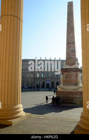 Il 'Palais Barberini e obelisco "Alter Markt" in Potsdam mostra Museo Foto Stock