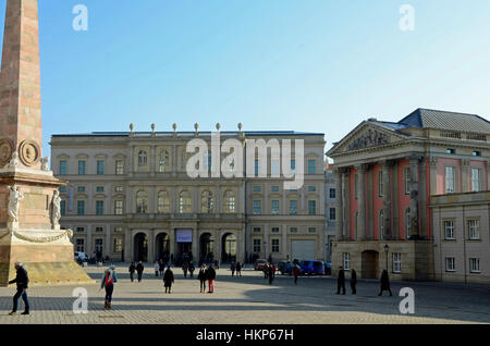 Il 'Palais Barberini e obelisco "Alter Markt" in Potsdam mostra Museo Foto Stock