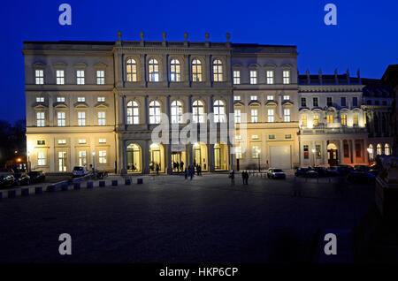 Si accende la spia "Palais Barberini" "Alter Markt" in Potsdam mostra Museo Foto Stock