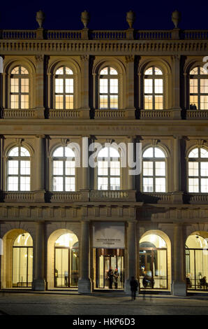 Si accende la spia "Palais Barberini" "Alter Markt" in Potsdam mostra Museo Foto Stock