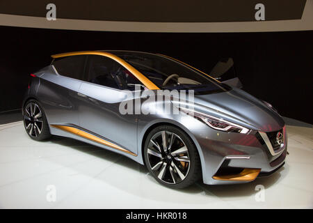 Bruxelles - Jan 12, 2016: Nissan Sway sul display a Bruxelles Motor Show. Foto Stock