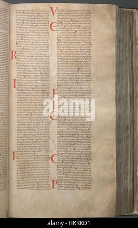 Il *Codex Gigas*, un manoscritto del XIII secolo, contiene resoconti dettagliati del *primo e secondo Re* della Bibbia. Il manoscritto è noto per le sue dimensioni e il suo significato storico, fornendo approfondimenti sulla scrittura medievale e sui testi religiosi. Foto Stock