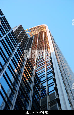 Guardando verso l'alto di un grattacielo a 1180 Peachtree in Atlanta Foto Stock