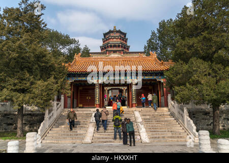 Torre di incenso buddista, il Summer Palace, Pechino, Cina Foto Stock
