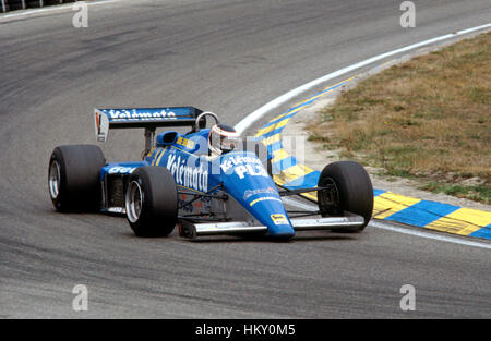 1983 Teo Fabi Italiano Osella FA1E olandese di Zandvoort GP XI FL Foto Stock