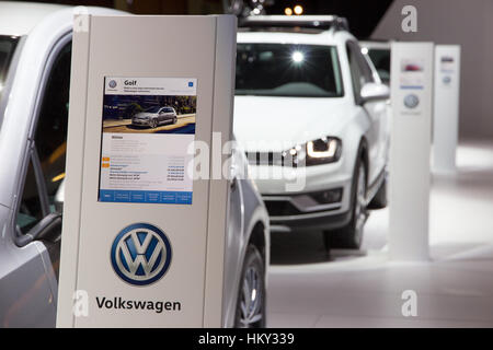 Bruxelles - Jan 12, 2016: nuova Volkswagen auto sul display a Bruxelles Motor Show. Foto Stock