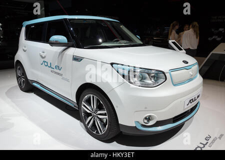 Ginevra, Svizzera - 1 Marzo 2016: Kia Soul EV condotto autonomo vettura mostrata al 86º Salone Internazionale di Ginevra a Palexpo, Ginevra. Foto Stock