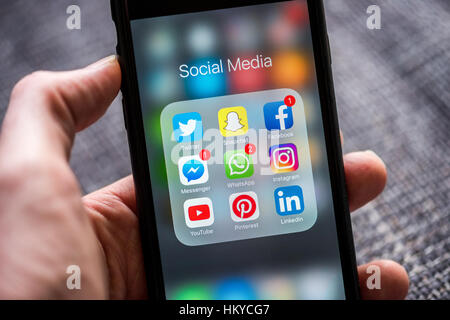 Social media app icone visualizzate su Apple iPhone Foto Stock