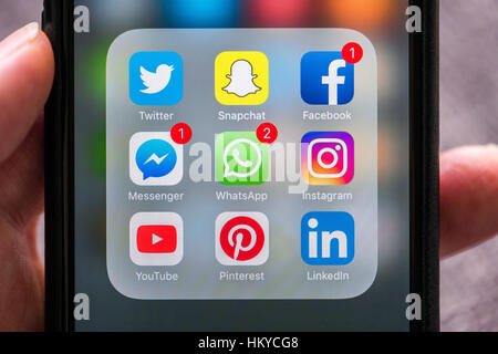 Social media app icone visualizzate su Apple iPhone Foto Stock