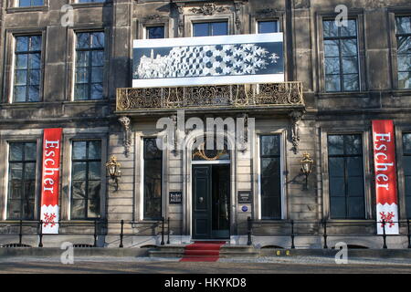 Metà del xviii secolo Lange Voorhout Palace, l'Aia (Den Haag), Paesi Bassi. Ora un museo con una permanente M.C. Escher exhibition Foto Stock