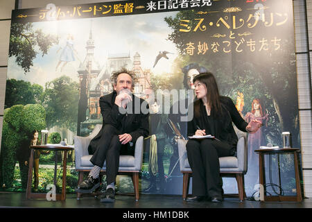 Tokyo, Giappone. 31 gennaio, 2017. Il direttore Tim Burton assiste la conferenza stampa per il suo film 'Miss Peregrine's Home per bambini peculiare' in Tokyo. Il dark fantasy film basato su un romanzo di riscatto Riggs stelle Eva Green e si apre in Giappone nel febbraio 3rd. Credito: Rodrigo Reyes Marin/AFLO/Alamy Live News Foto Stock