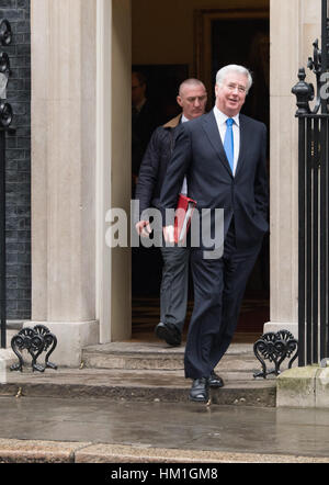 Londra, Regno Unito. 31 gennaio, 2017. Sir Michael Fallon, foglie 10 di Downing Street per il dibattito Brexit Credito: Ian Davidson/Alamy Live News Foto Stock