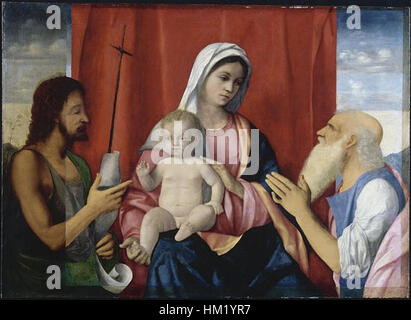 "La Vierge et l'Enfant entre Saint Jean-Baptiste et Saint Jerome" è un dipinto religioso che raffigura la Vergine Maria con il bambino, con i Santi Giovanni Battista e Girolamo. Questa opera d'arte classica è ricca di iconografia cristiana, raffigurante figure cardine nella storia cristiana. Foto Stock