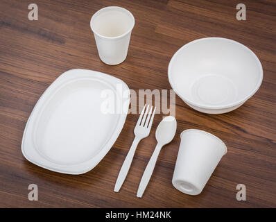 Eco Friendly greggi di fibre vegetali stoviglie set : piastra, cucchiaio ,cup Foto Stock