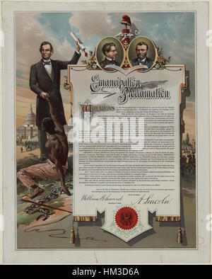 Questa immagine raffigura una riproduzione del proclama di emancipazione, firmato dal presidente Abraham Lincoln nel 1863. Il documento dichiarava la libertà degli schiavi negli stati confederati e fu un momento cruciale nella storia degli Stati Uniti. Foto Stock