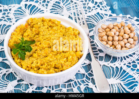 Piatto di ceci tradizionale cucina medio orientale Foto Stock