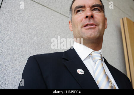 2006. tommy sheridan,msp, presso il parlamento scozzese di Edimburgo, in Scozia. © gerry mccann. Foto Stock