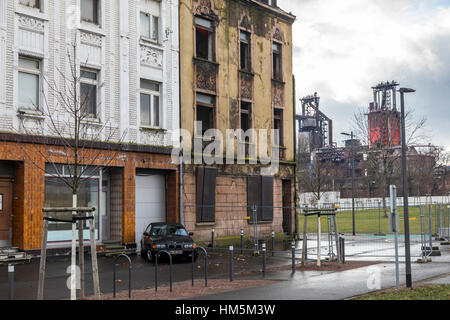 Nuova cintura verde park Duisburg-Nord, in Duisburg-Bruckhausen, la Germania, la zona della Ruhr, un nuovo parco lungo la ThyssenKrupp acciaierie e dove in tempi passati s Foto Stock