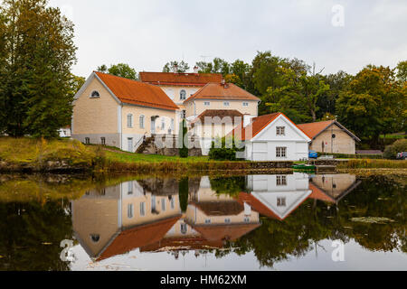 Vista di Vihula Manor nel nord dell Estonia. Il XVIII secolo. Destinazione turistica. Foto Stock