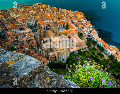 Veduta aerea di Cefalu, Italy. Foto Stock
