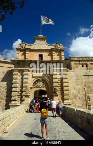 Mdina Malta vecchia capitale città silenziosa cancello principale storico cittadella murata sito patrimonio mondiale RM Città Vecchia Città Foto Stock