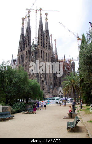 Barcellona, ES - circa luglio, 2008 - La chiesa della Sagrada Familia costruzione iniziata nel 1882 e non è ancora completato. Foto Stock