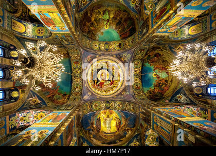 Interno della chiesa del Salvatore sul Sangue versato a San Pietroburgo, Russia Foto Stock