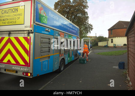 Marciapiede recycing in Teignbridge, Devon Foto Stock