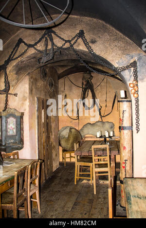 Interno del vecchio ristorante Foto Stock