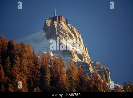 Aiguille du Midi (3842 m), Alta Savoia, Auvergne-Rhone-Alpes, Francia. Foto Stock