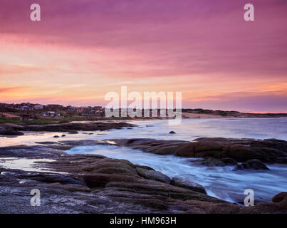 Tramonto sulla Punta del Diablo, Dipartimento di Rocha, Uruguay Sud America Foto Stock