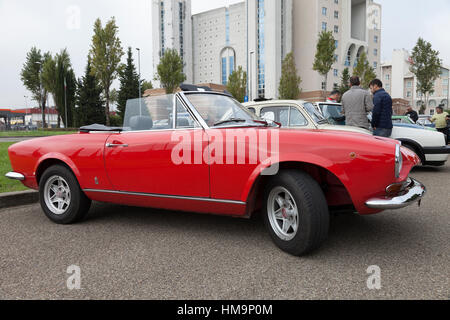 Fiat 124 sport coupè vista laterale Foto Stock