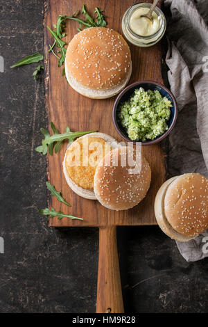 Ingredienti per rendere vegan burger Foto Stock