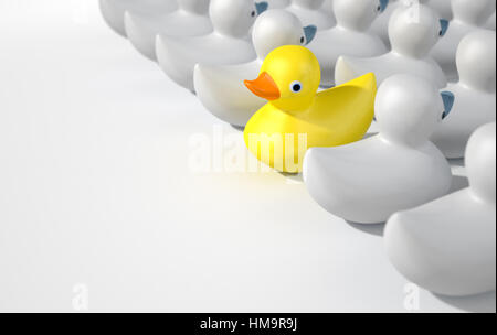 Un non conformista raffigurazione di una gomma gialla bath duck nuoto contro il flusso di bianco le papere di gomma su un isolato bianco di sfondo per studio. 3D ren Foto Stock