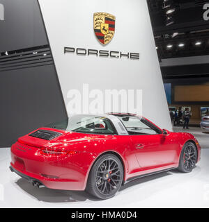 Porsche 911 Targa 4 GTS auto presso il North American International Auto Show (NAIAS). Foto Stock