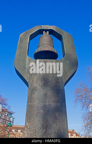 London Southwark la guerra sovietica Memorial in Geraldine Maria Harmsworth Park, adiacente al Museo Imperiale della Guerra Foto Stock