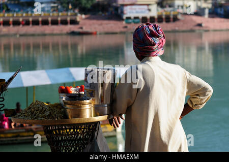 Indian colorfully spuntini acronimo di frutta colorata fresco odore delizioso Foto Stock