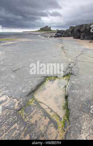 Il castello di Bamburgh Seascape Foto Stock