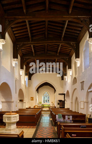 La navata e il soffitto in legno della chiesa di San Michele, St Albans, Regno Unito Foto Stock