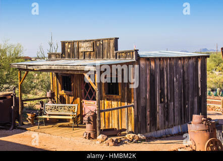 Saggio di vintage edificio nel deserto dell'Arizona Foto Stock