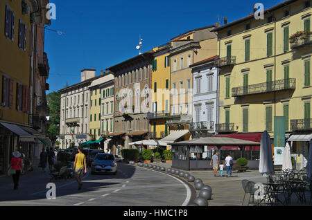 PORRETTA TERME,IT - Agosto,28 2016 - Vista della piazza principale di Porretta Terme. Porretta è famosa per la sua anima Festival che si tiene in estate ogni anno. Foto Stock