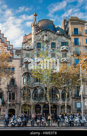 Vista esterna della Casa Batllo, Barcellona, in Catalogna, Spagna Foto Stock