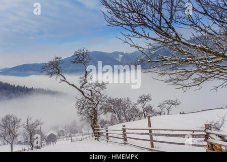 Carpazi montagne d'inverno Foto Stock