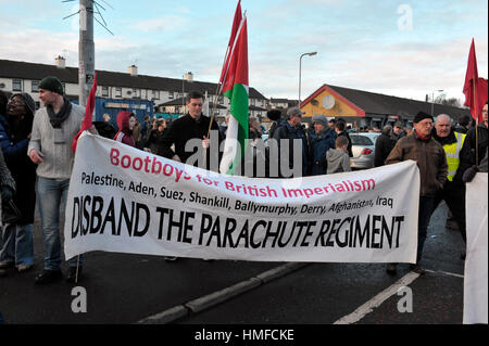 Il quarantacinquesimo Bloody Sunday marcia annuale per la giustizia in Derry, Londonderry. Foto Stock