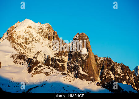 Aiguille Verte, 4122m, e Les Drus, Chamonix Haute Savoie, Rhone Alpes, sulle Alpi francesi, Francia Foto Stock